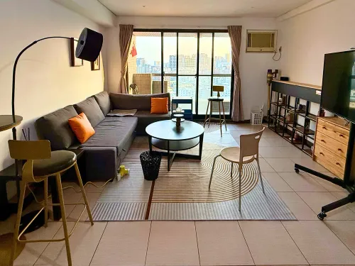 Room for rent TWD 9 500 - Wenhua Road - 3 bedrooms