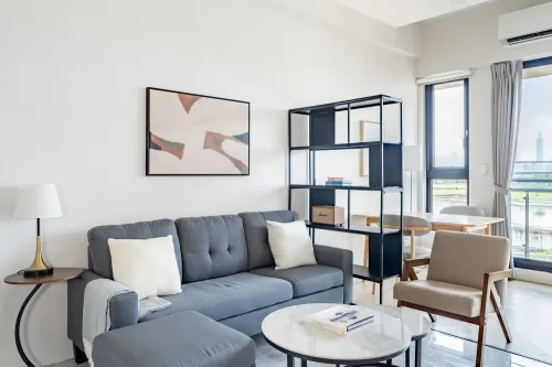 1 room apartment for rent in Zhongshan District, Taipei City | NT$ 98 330 | 21 ping slide 1
