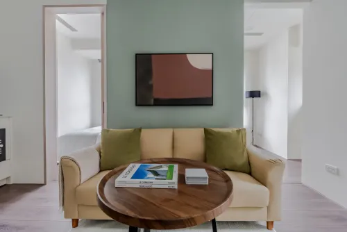 1 room apartment for rent in Zhongshan District, Taipei City | NT$ 96 010 | 12 ping slide 1