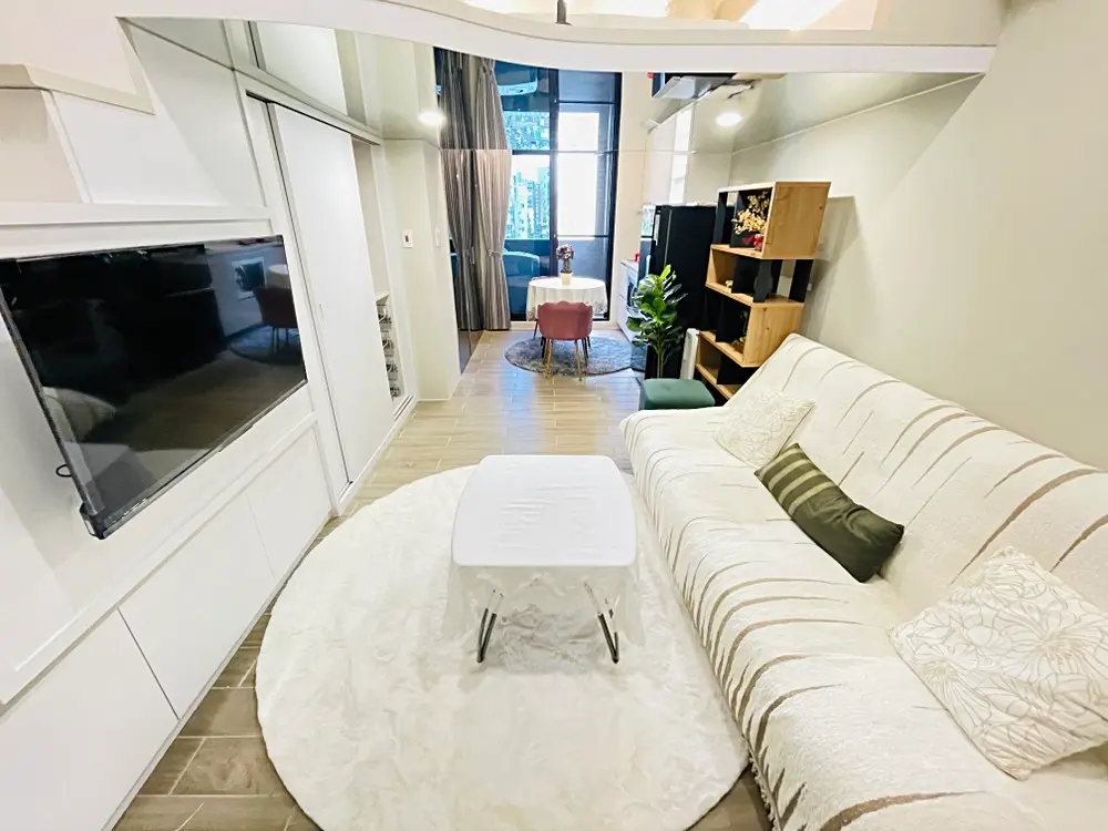 1 room apartment for rent in Daan District, Taipei City | NT$ 55 000 | 8 ping slide 1