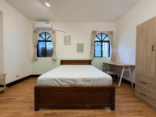 Room for rent NT$ 18 800 - Lane 365, Zhongzheng Road - 4 bedrooms