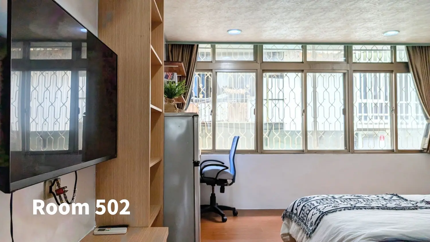 Room for rent in Zhonghe District, New Taipei City | NT$ 13 800 | 5 ping slide 1