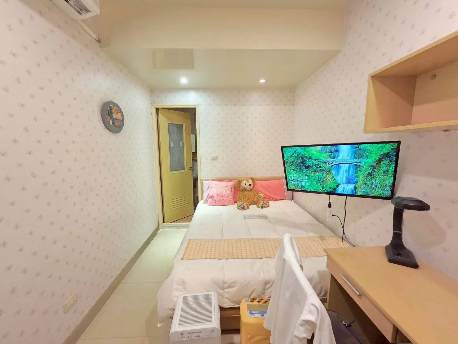 Room for rent in Xinyi District, Taipei City | NT$ 22 500 | 13 ping slide 1
