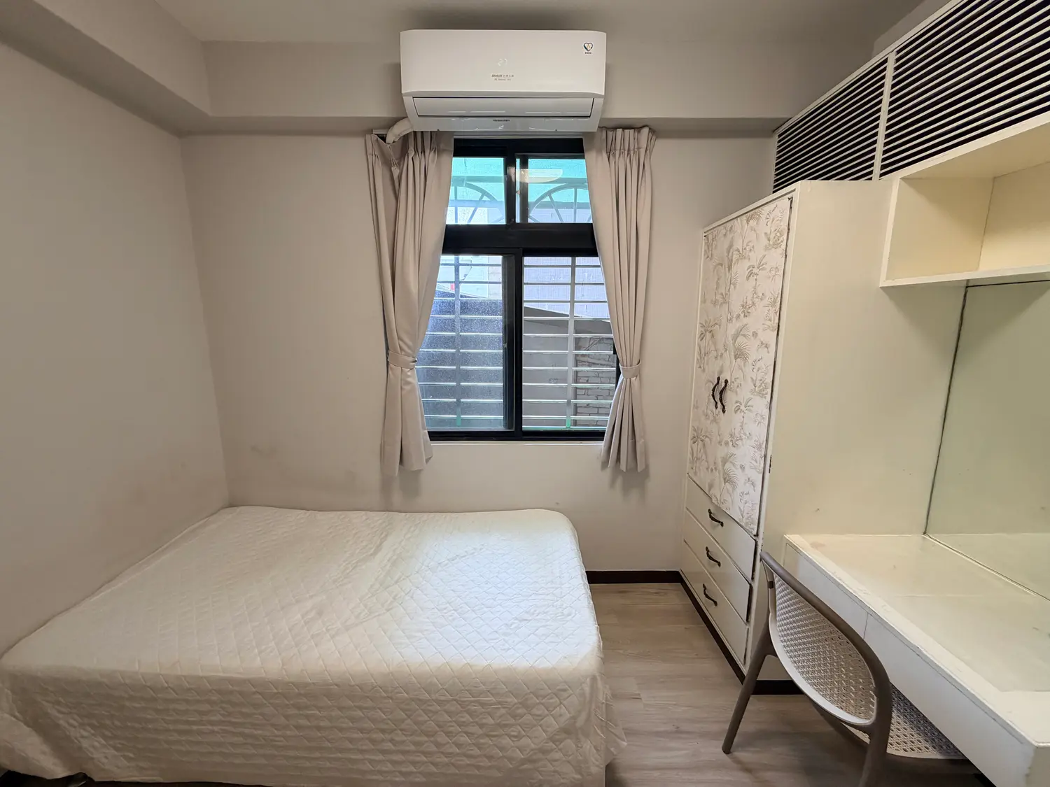 中山區, 台北市分租套房、雅房出租 | NT$ 13 300 | 2 坪 slide 2