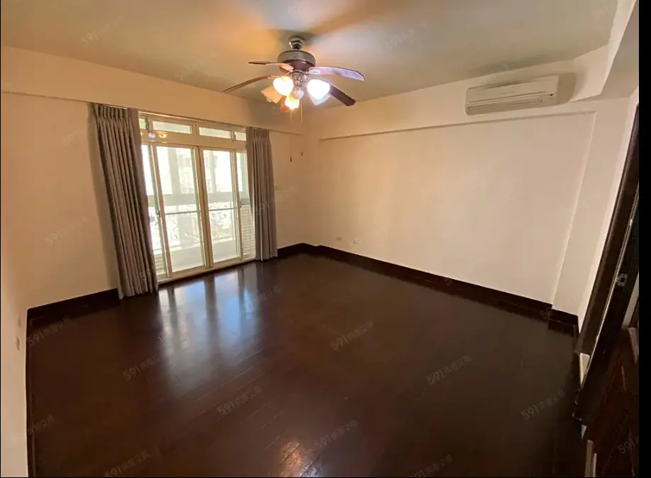 4 bedrooms townhouse for rent in Zhongli District, Taoyuan City | NT$ 30 000 | 20 ping slide 1