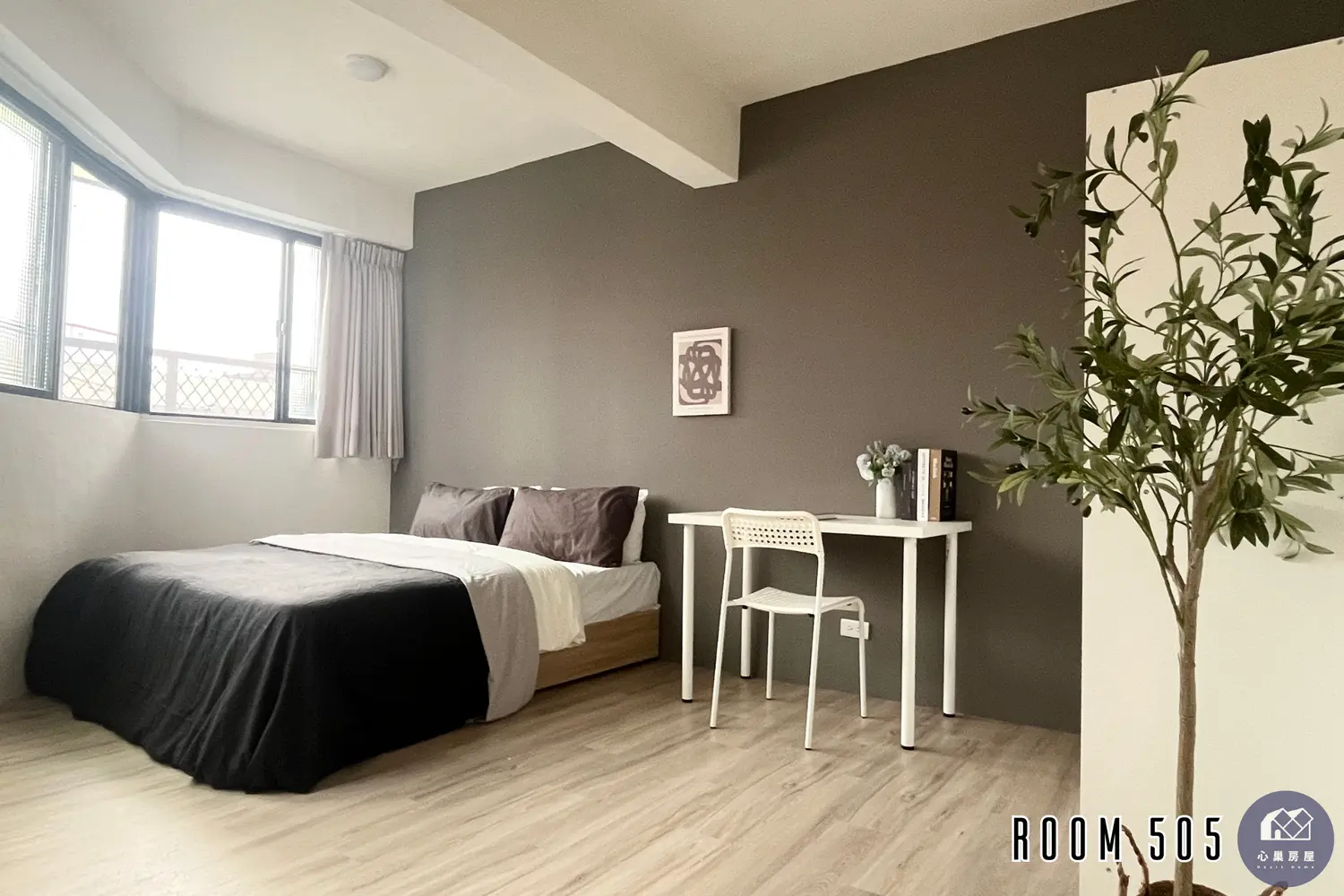 2 bedrooms apartment for rent in Sanchong District, New Taipei City | NT$ 27 800 | 17 ping slide 0