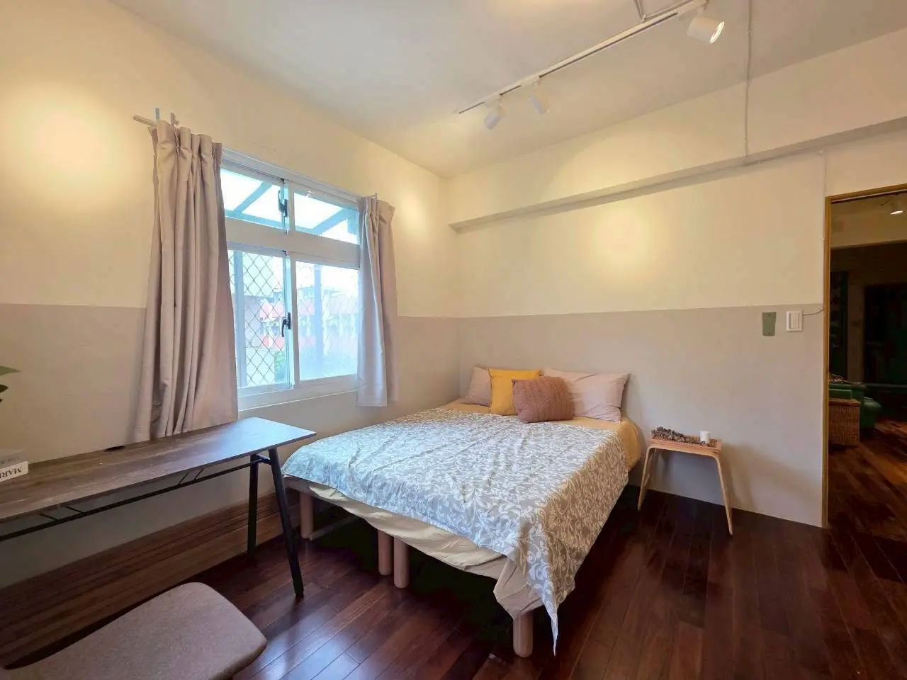 Room for rent in Neihu District, Taipei City | NT$ 13 800 | 5 ping slide 0