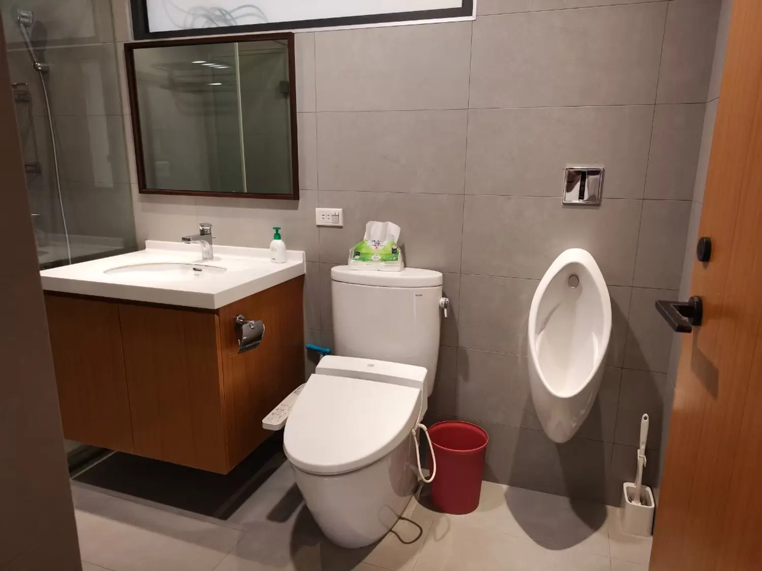 4 bedrooms apartment for rent TWD 158 000 - 50 ping - Taipei City,Songshan District slide 12