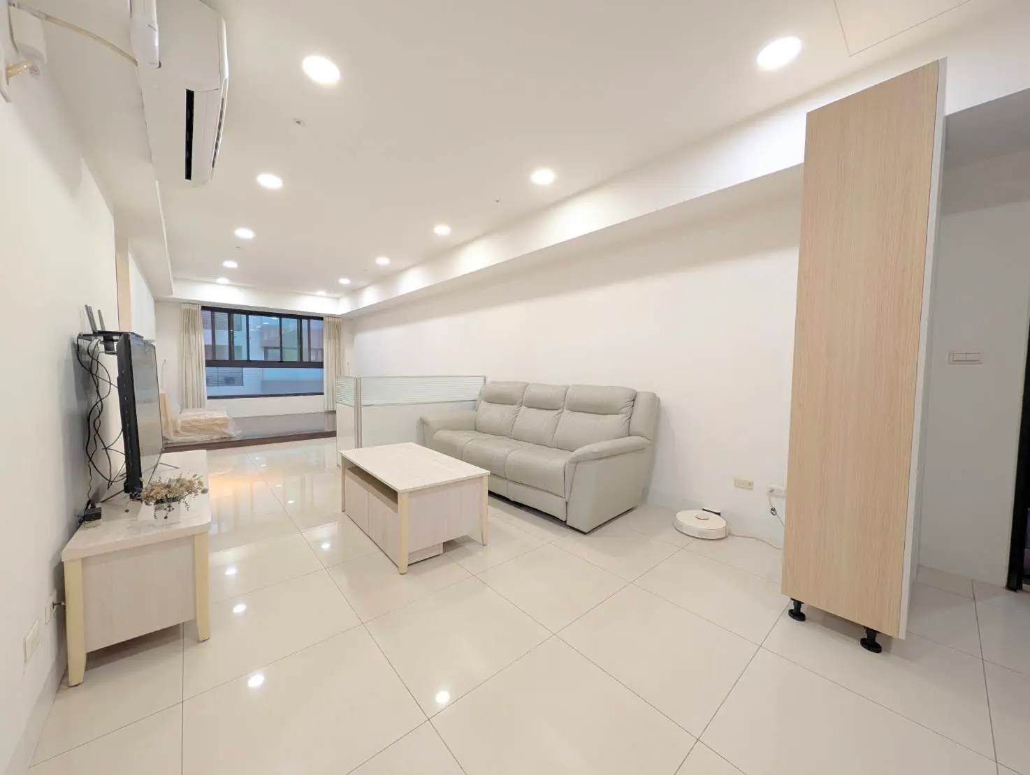 3 bedrooms apartment for rent in Nanzih District, Kaohsiung City | NT$ 28 000 | 21 ping slide 13