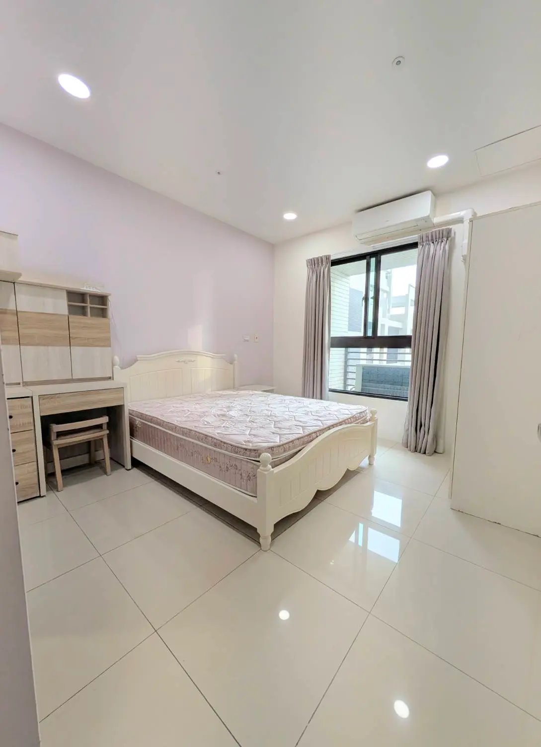 3 bedrooms apartment for rent in Nanzih District, Kaohsiung City | NT$ 28 000 | 21 ping slide 1