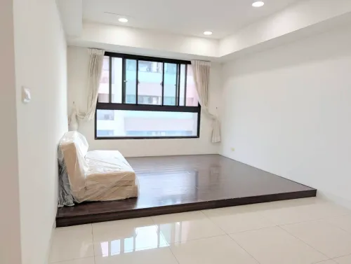 3 bedrooms apartment for rent in Nanzih District, Kaohsiung City | NT$ 28 000 | 21 ping slide 5