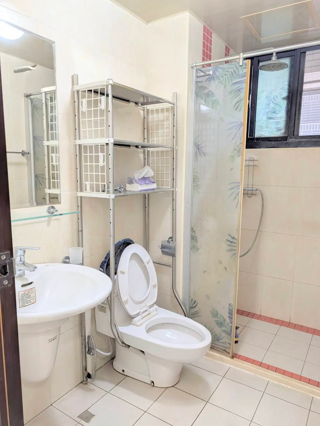 3 bedrooms apartment for rent in Nanzih District, Kaohsiung City | NT$ 28 000 | 21 ping slide 8