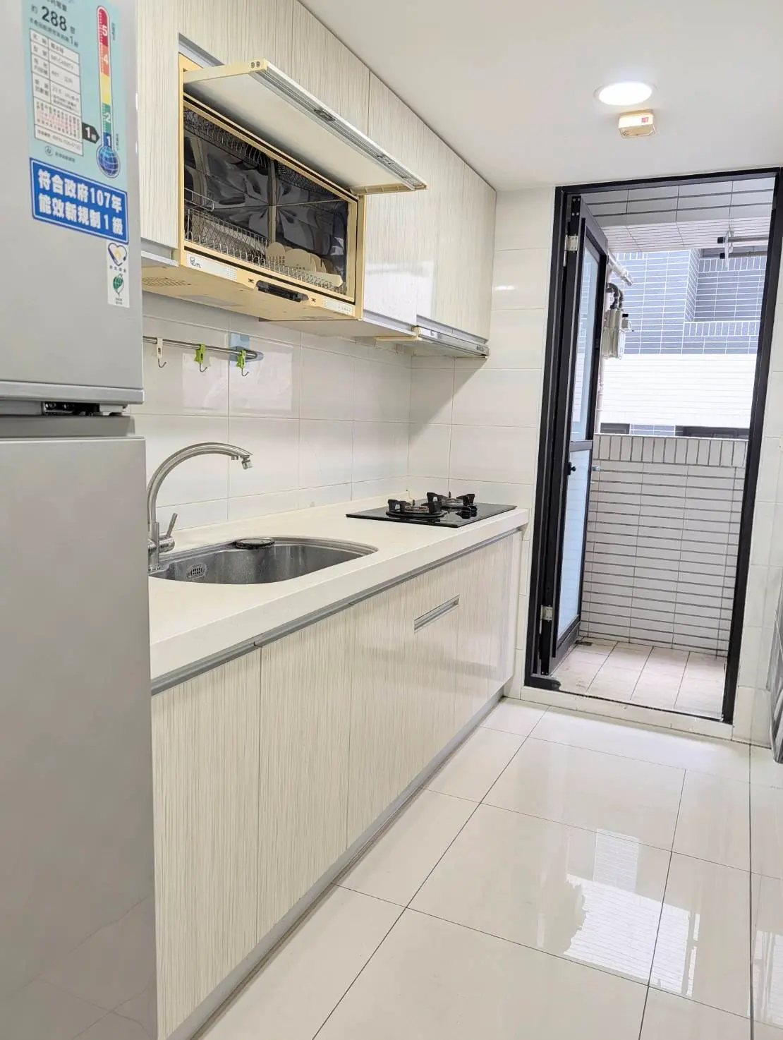 3 bedrooms apartment for rent in Nanzih District, Kaohsiung City | NT$ 28 000 | 21 ping slide 10