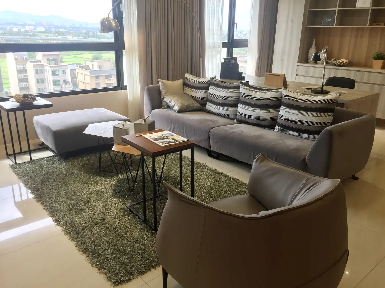 4 bedrooms apartment for rent in Zhongli District, Taoyuan City | NT$ 55 000 | 34 ping slide 3