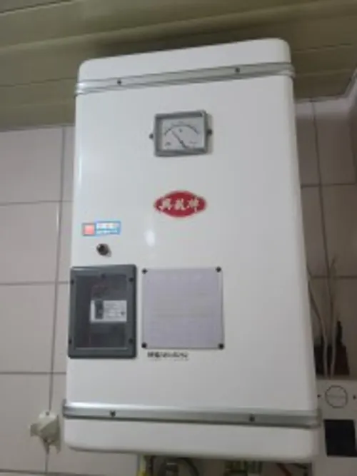 Private room for rent TWD 6 000 -  - 1 room