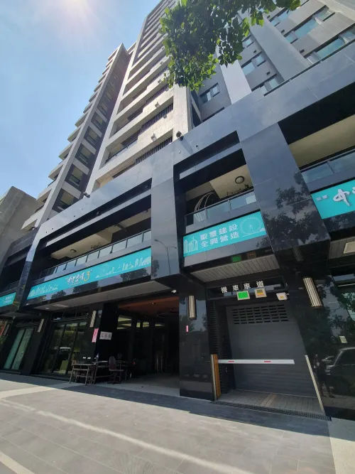 3 bedrooms apartment for rent in Wuqi District, Taichung City | NT$ 27 000 | 32 ping slide 10