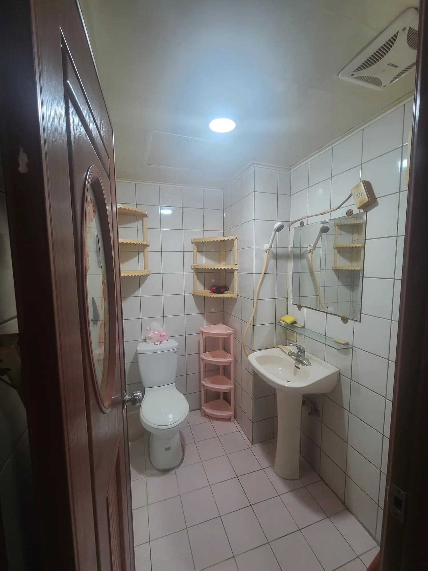 分租套房、雅房 出租 TWD 8 000 - 10 坪 - 西屯區,台中市 slide 2