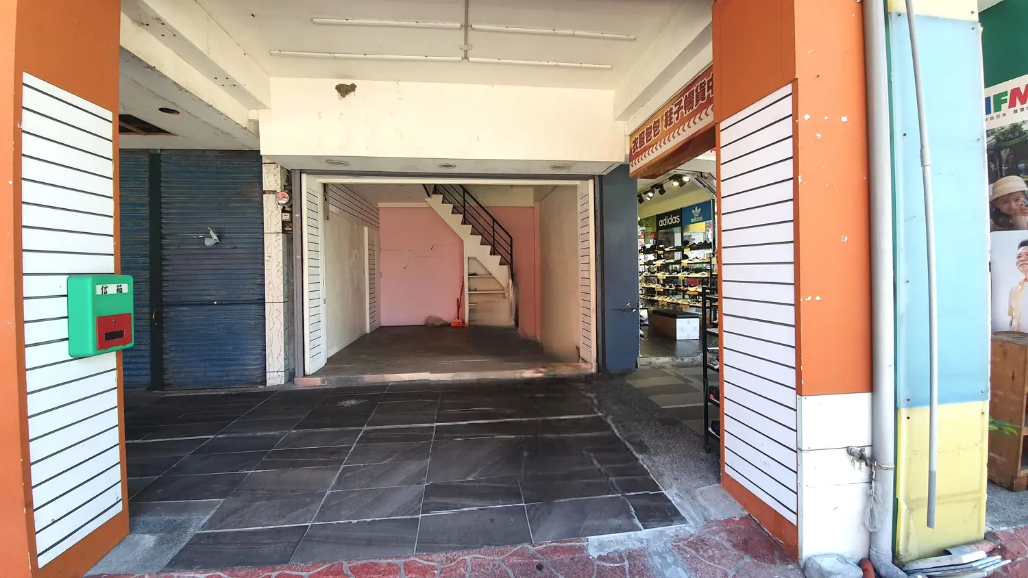 1 room townhouse for rent TWD 50 000 - 30 ping - Hualien City,Hualien County slide 1