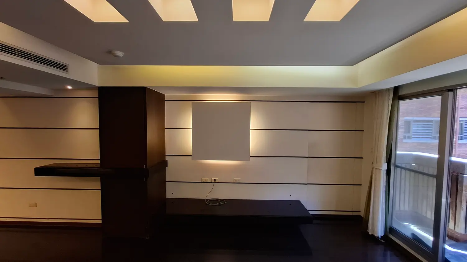 Studio apartment for rent TWD 50 000 - 50 ping - New Taipei City,Yonghe District slide 2
