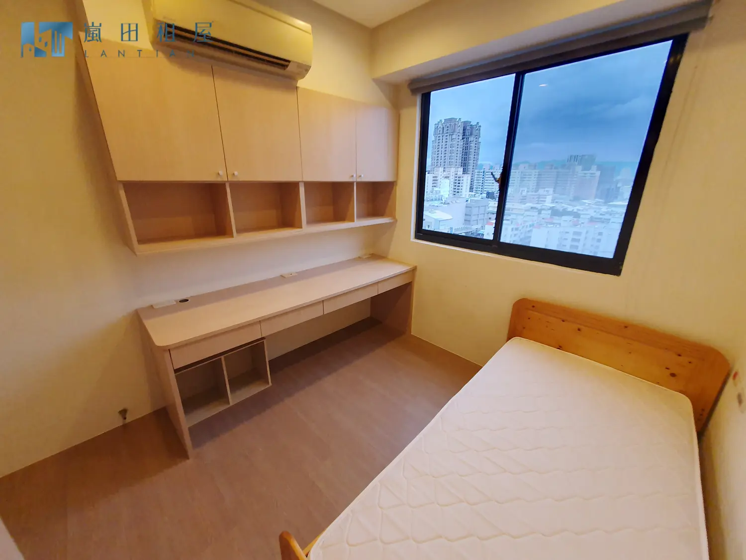 2 bedrooms apartment for rent TWD 28 000 - 21 ping - Taichung City,Xitun District slide 12