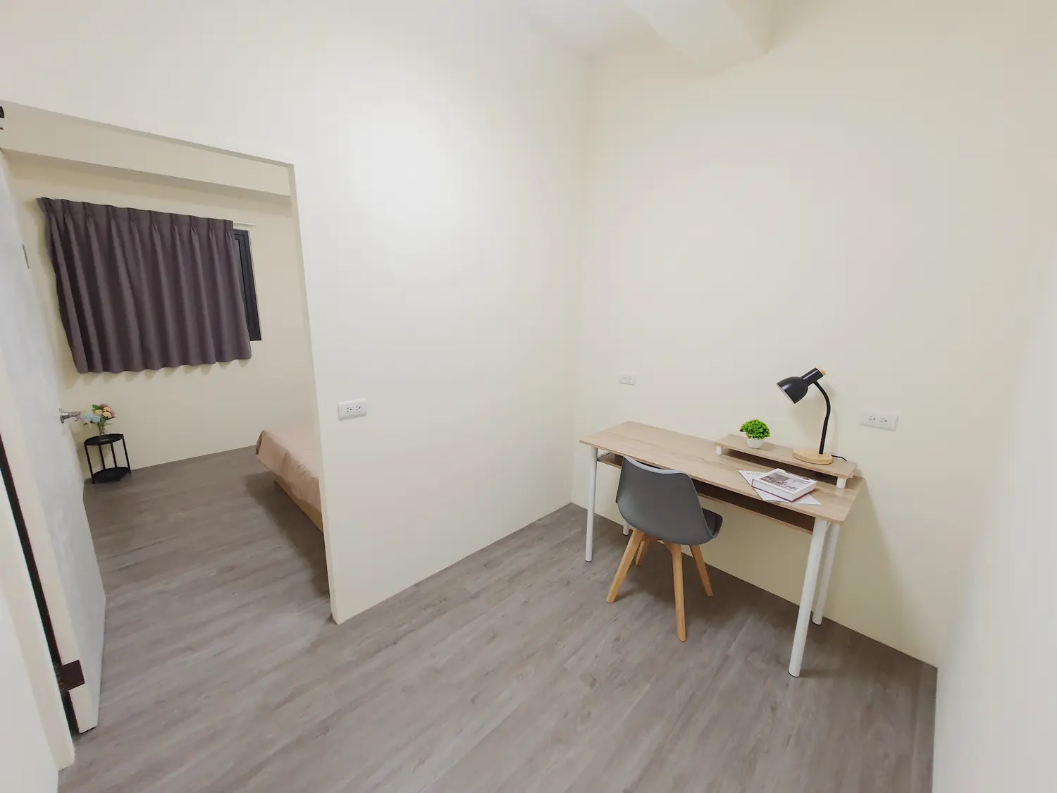 1 room apartment for rent TWD 21 000 - 12 ping - West District,Taichung City slide 5
