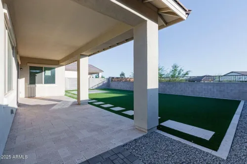 3 房 亞利桑那, 皮奧里亞獨棟住宅出售 | US$ 699 900 | 74 坪 slide 1