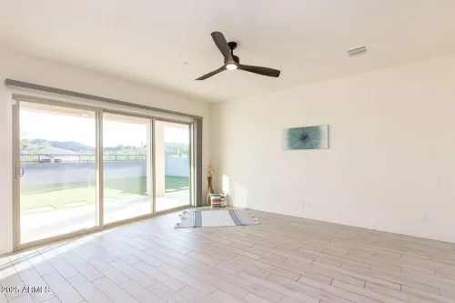 3 房 亞利桑那, 皮奧里亞獨棟住宅出售 | US$ 699 900 | 74 坪 slide 5