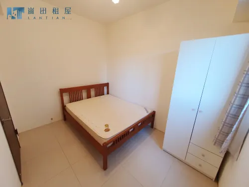 Apartment for rent TWD 26 000 - Huantai E Rd - 3 bedrooms