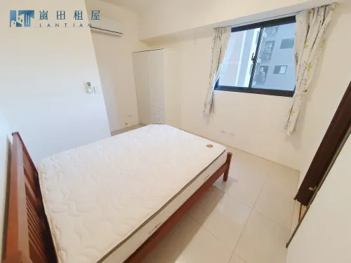 Apartment for rent TWD 26 000 - Huantai E Rd - 3 bedrooms