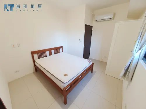 Apartment for rent TWD 26 000 - Huantai E Rd - 3 bedrooms