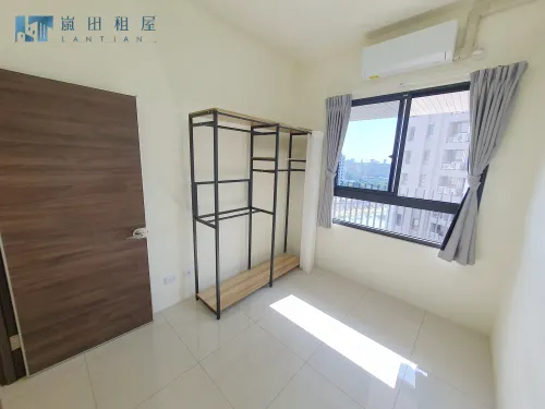 Apartment for rent TWD 28 000 - Section 2, Hanxi West Road - 3 bedrooms