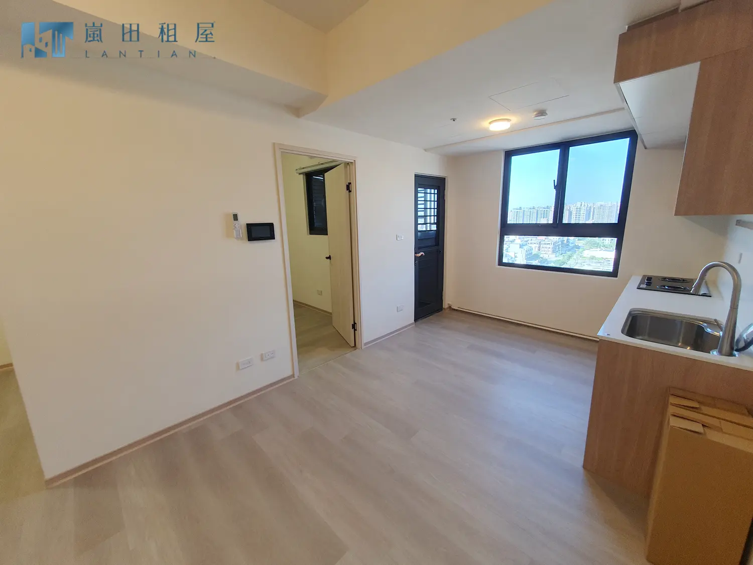 2 房 公寓 出租 TWD 25 000 - 17 坪 - 台中市,北屯區 slide 1