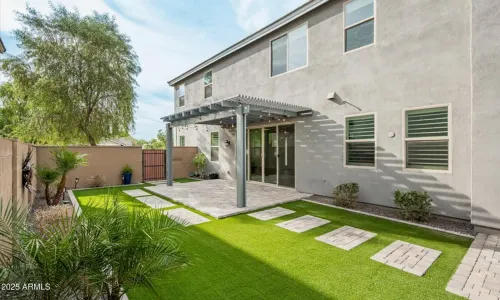 3 房 鳳凰城, 亞利桑那獨棟住宅出售 | US$ 739 900 | 70 坪 slide 1