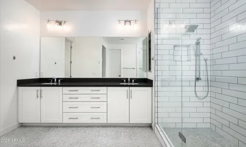 3 房 鳳凰城, 亞利桑那獨棟住宅出售 | US$ 739 900 | 70 坪 slide 17