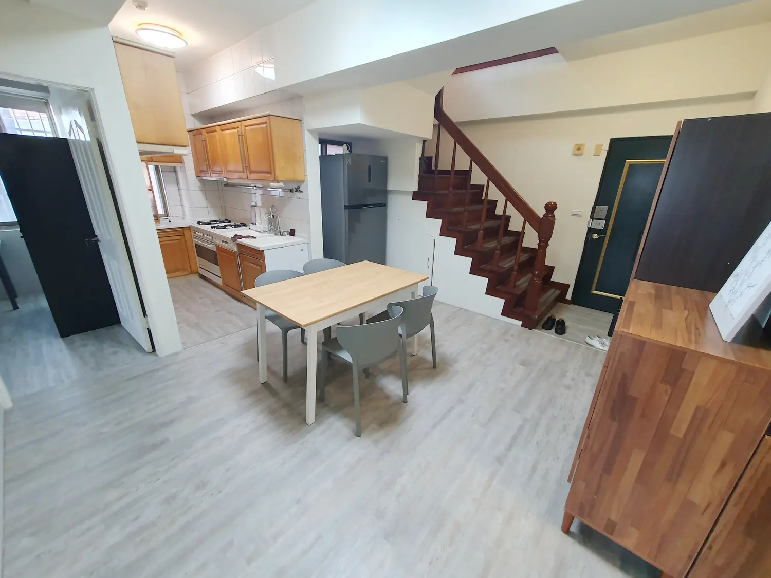 分租套房、雅房 出租 TWD 8 800 - 6 坪 - 西屯區, 台中市 slide 0