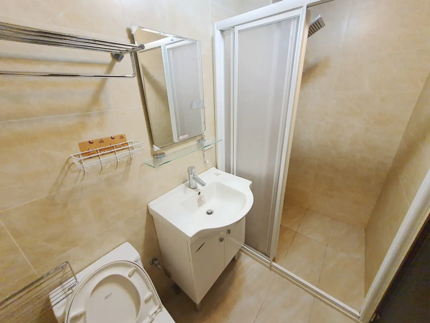 6 房 透天厝 出租 TWD 45 000 - 42 坪 - 北屯區, 台中市 slide 7