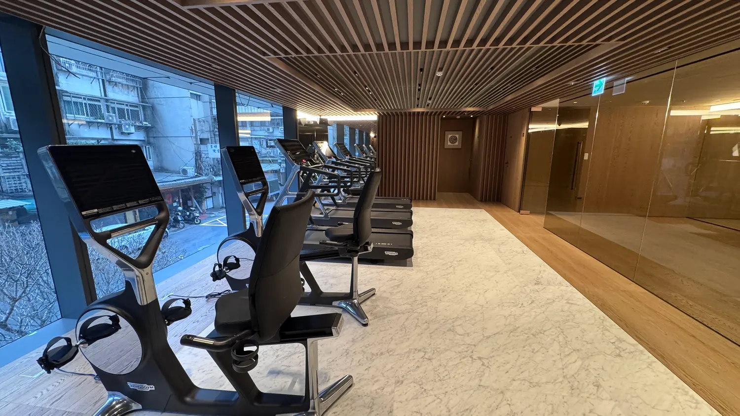 1 room apartment for rent in Songshan District, Taipei City | TWD 80 000 | 14 ping slide 9