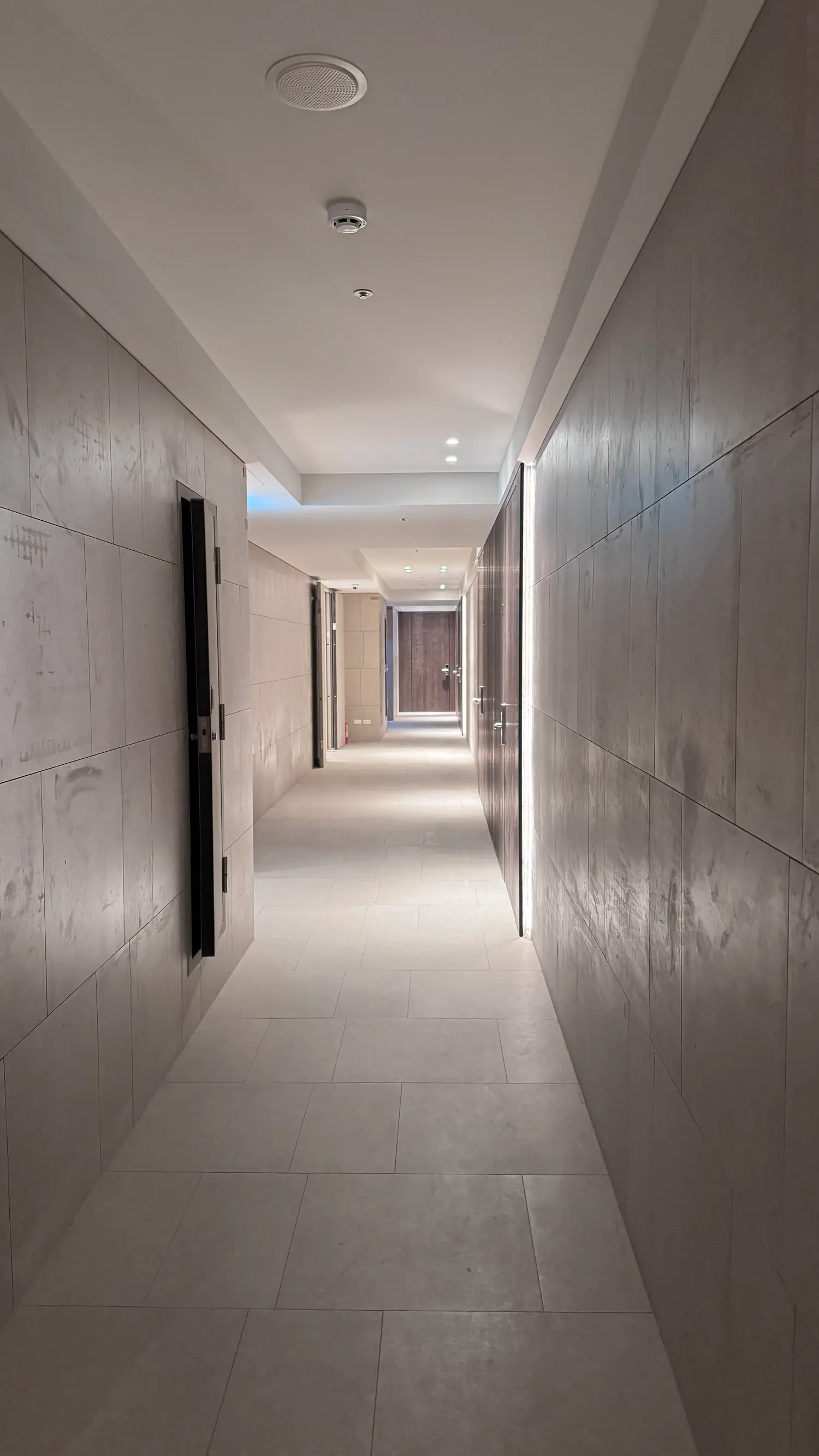 1 room apartment for rent in Songshan District, Taipei City | TWD 80 000 | 14 ping slide 8