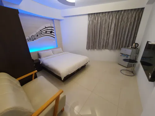 公寓 出租 TWD 11 500 - 西屯路二段 - 獨立套房