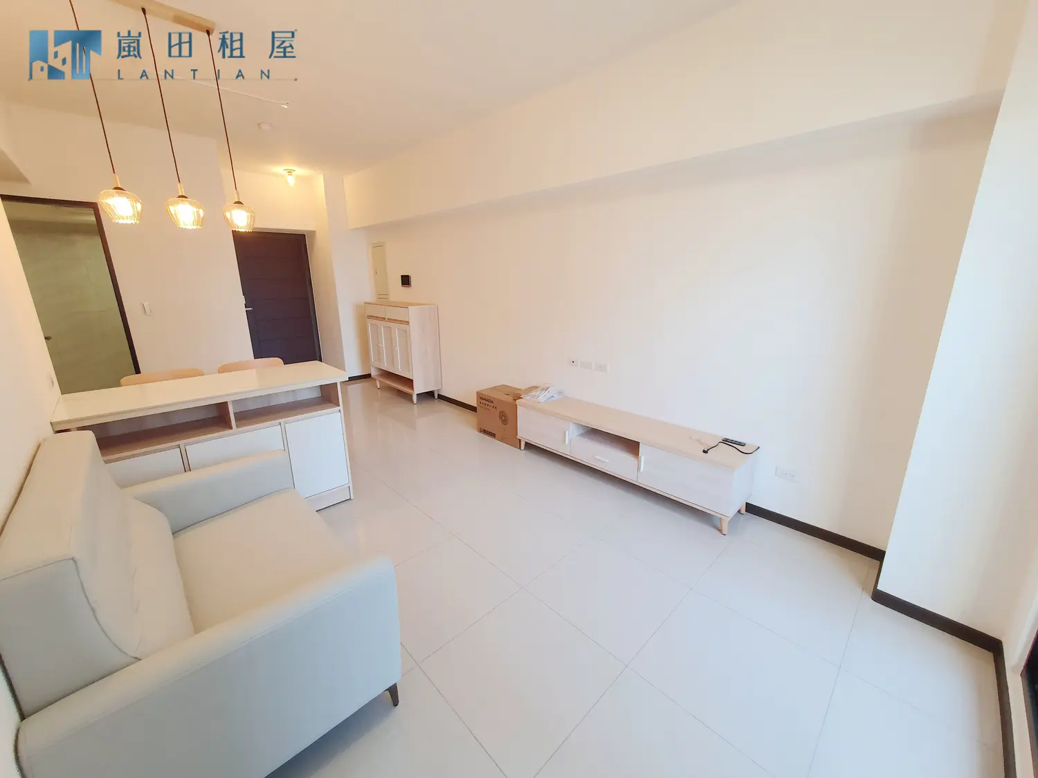 獨立套房 公寓 出租 TWD 19 000 - 21 坪 - 梧棲區, 台中市 slide 0