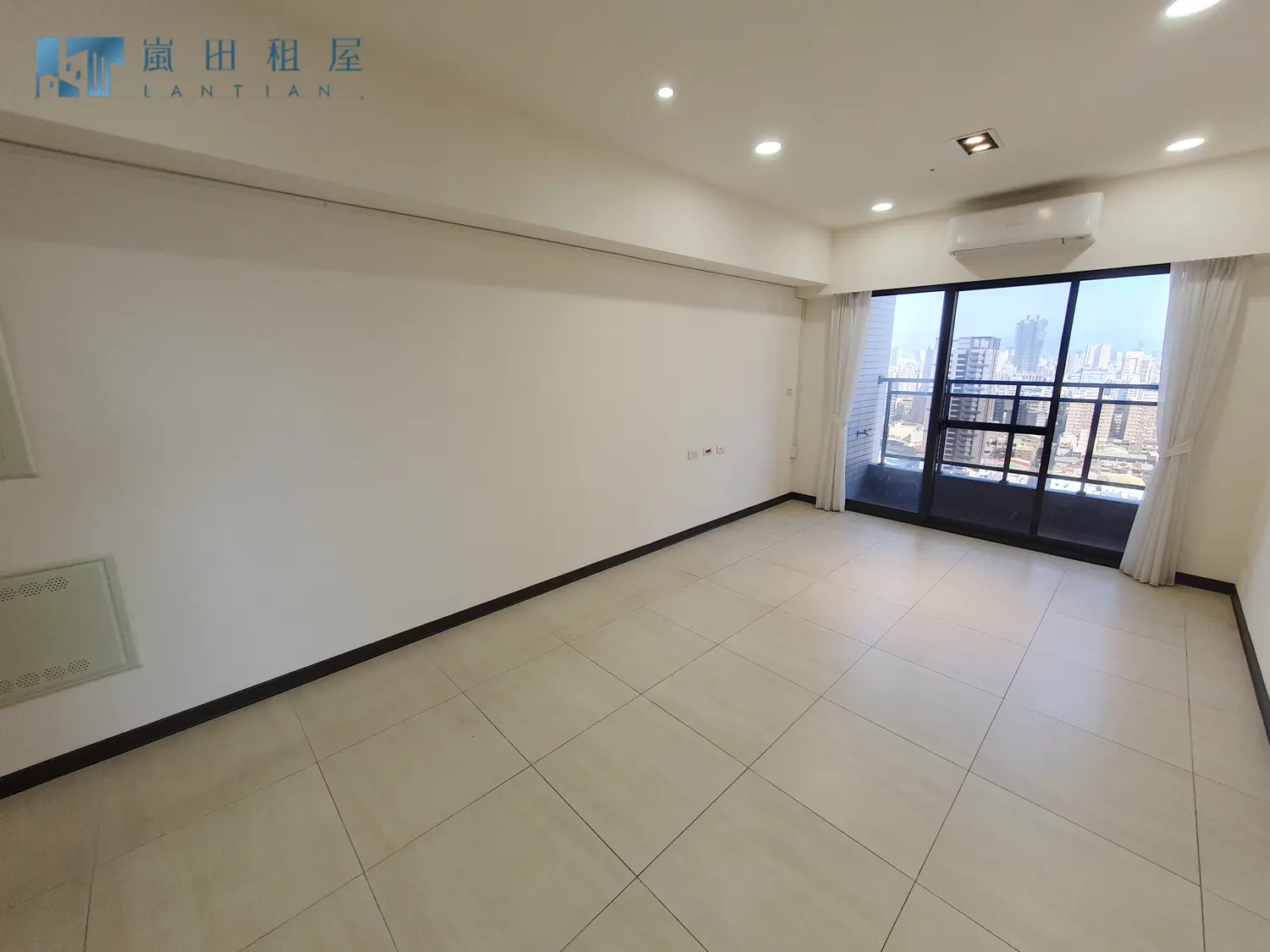 3 房 公寓 出租 TWD 36 000 - 24 坪 - 南屯區, 台中市 slide 0