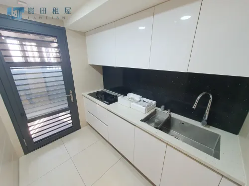 公寓 出租 TWD 36 000 - 南屯路二段430巷 - 3 房