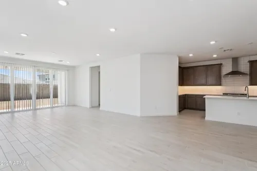 3 房 亞利桑那, 皮奧里亞獨棟住宅出售 | US$ 599 990 | 56 坪 slide 2