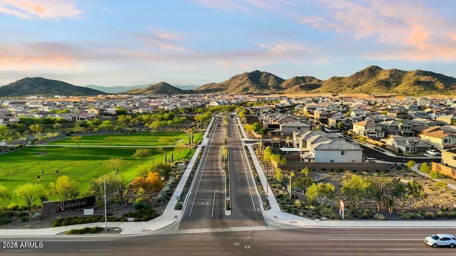 3 房 亞利桑那, 皮奧里亞獨棟住宅出售 | US$ 599 990 | 56 坪 slide 1