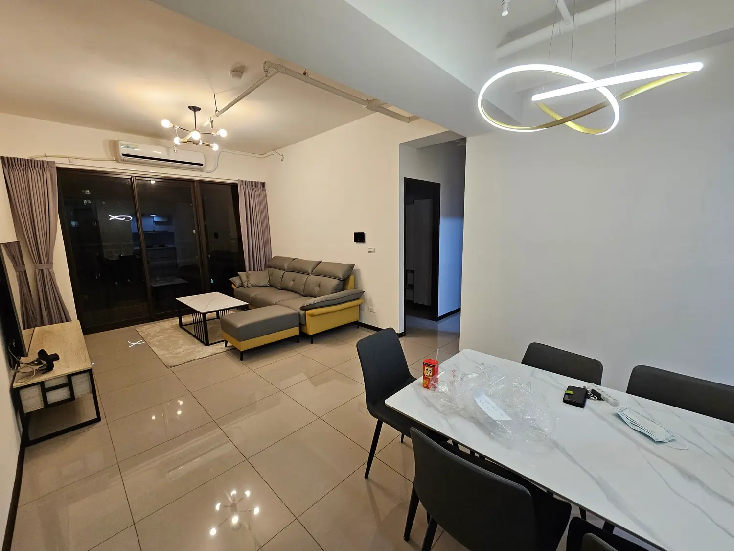 3 bedrooms apartment for rent in Wuqi District, Taichung City | TWD 25 000 | 24 ping slide 0