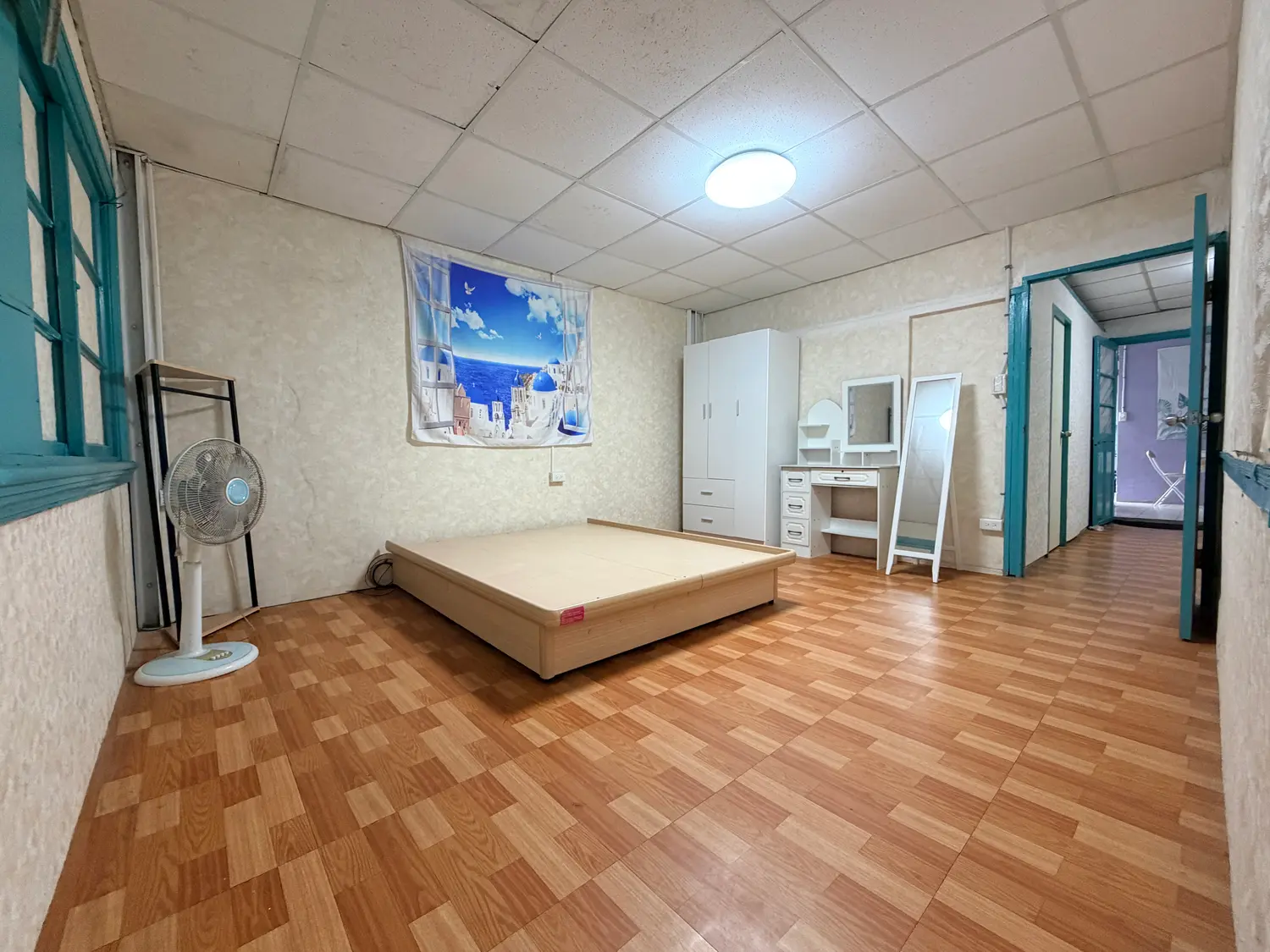 2 bedrooms apartment for rent in Datong District, Taipei City | NT$ 25 000 | 17 ping slide 8