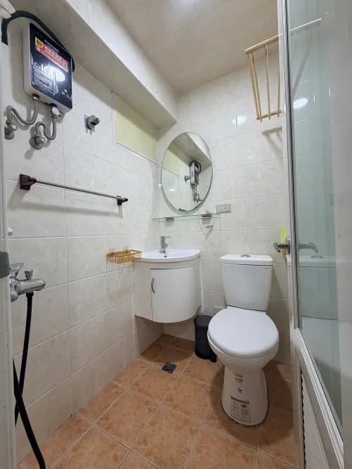 1 room apartment for rent in Zhongshan District, Taipei City | NT$ 30 800 | 8 ping slide 5
