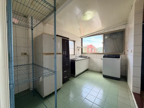 2 bedrooms apartment for rent in Zhongshan District, Taipei City | NT$ 27 800 | 27 ping slide 12