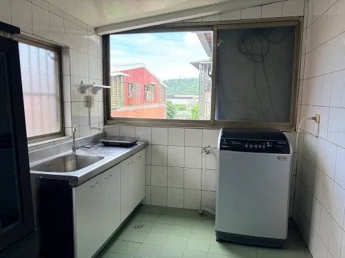 2 bedrooms apartment for rent in Zhongshan District, Taipei City | NT$ 27 800 | 27 ping slide 13