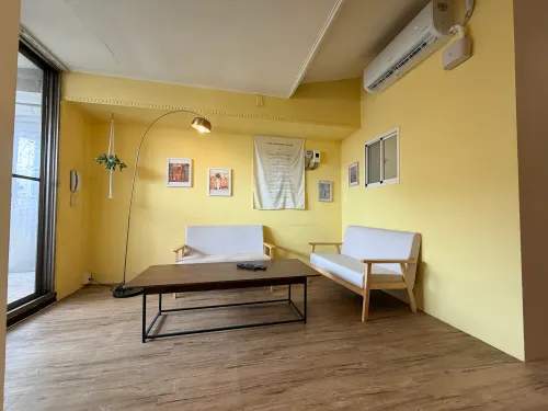 2 bedrooms apartment for rent in Zhongshan District, Taipei City | NT$ 27 800 | 27 ping slide 1